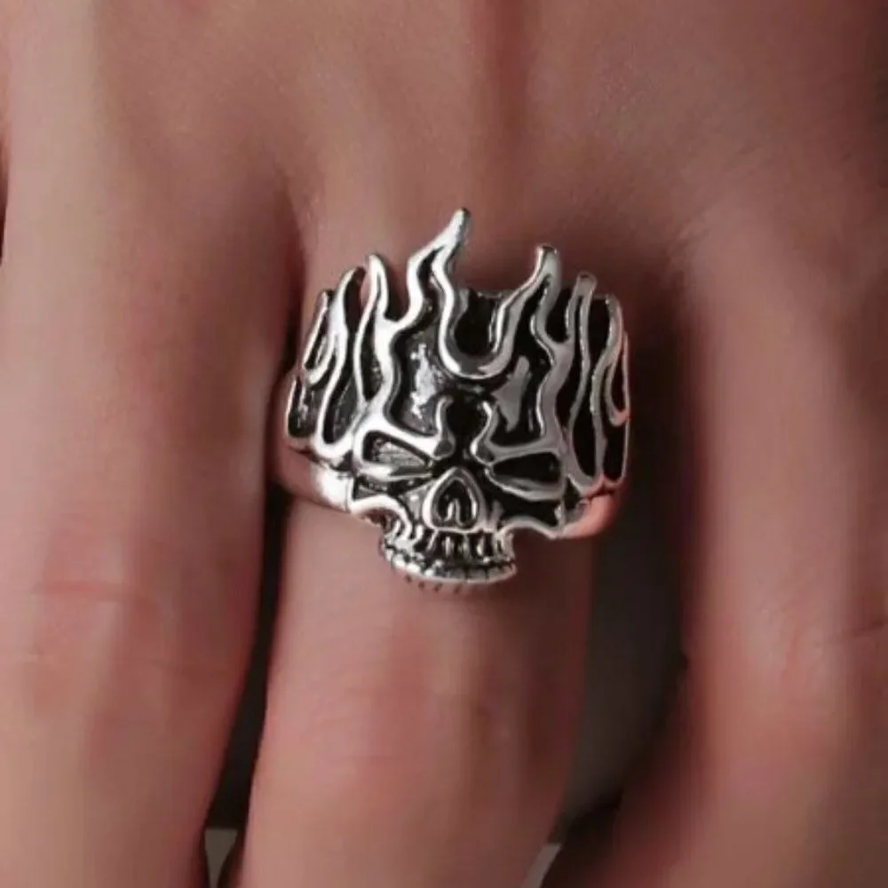 STERLING SILVER SKULL FLAMING RING